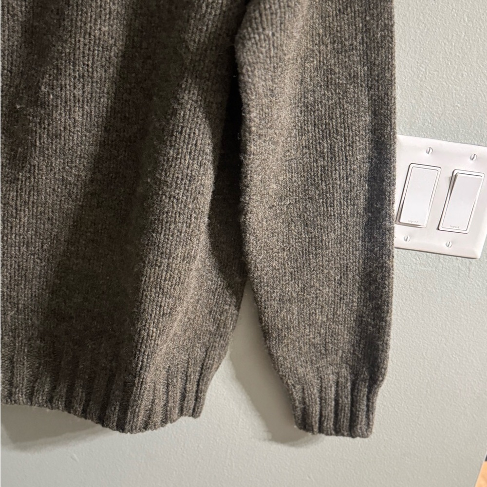 Vintage Pure Wool Crewneck Sweater - Picture 3 of 9